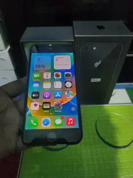 Jual cepat iphone 8 64gb fullset