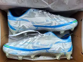 Sepatu Bola ORTUSEIGHT CATALYST BEAST FG VARIAN WHITE, UK 41 (26,5 cm)