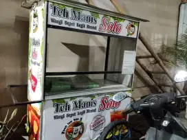Gerobak Teh Solo masih baru pakai 1 minggu ukuran besar ya