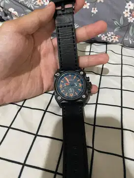 Quiksilver jam tangan pria