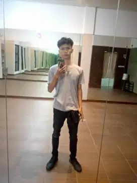 Cari kerja apa saja yang ada mess