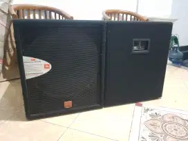 Sepasang subwoofer pasif JBL JRX118S speaker ganti peavey pro 18