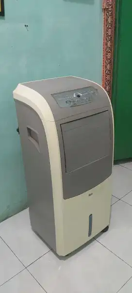 Kipas angin lantai air cooler KRIS 1500cmh