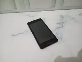 Smartfren Andromax U - Minus