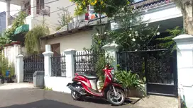 Rumah 2 Lantai Bonus Kos2an 9 Pinyu di Kayumas Tengah, Pulogadung, Dan