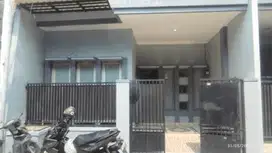 Disewakan Rumah 1 Lantai Dalam Keadaan Bagus Baru Di Renovasi
