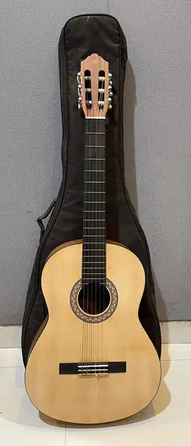 Gitar Klasik atau Nylon Yamaha C30M