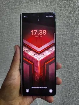 Samsung Z Fold4, Ram 12/256, Nfc (Hp pkin shri2, Minus Lcd dalam mati)