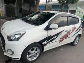 DI JUAL CEPAT MOBIL AYLA TYPE X tahun 2014