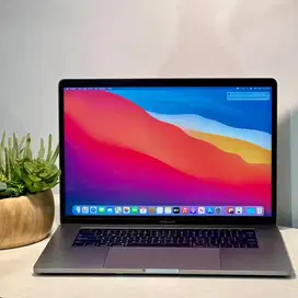 Macbook Pro Touchbar 2018 Grey 15inch