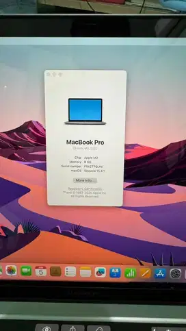 Macbook pro M2 256 GB kondisi istimewa