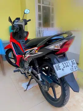 MOTOR SUPRA X 125 FI (2014 desember, pajak hidup, surat lengkap)