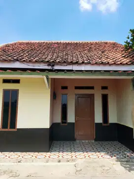 DIKONTRAKAN/DISEWAKAN RUMAH SIAP HUNI 3 KAMAR KATAPANG KAB. BANDUNG