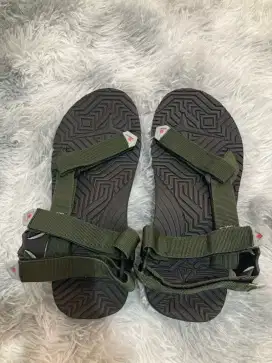 Sandal gunung Nazu size 42