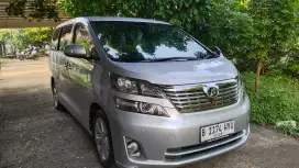 Vellfire V AT 2012