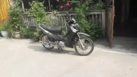 Supra x 125 tahun 2005