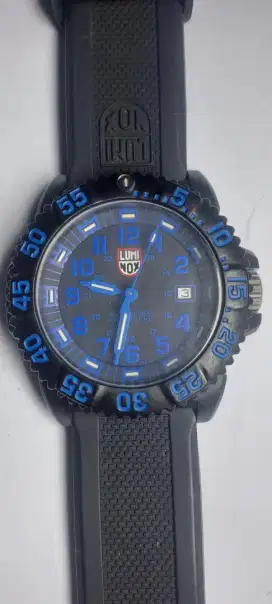 Jam tangan Luminox series 3050/3950