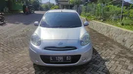Nissan March 2011 Bensin