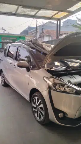 Low km.53 rb Toyota Sienta 2019 Bensin