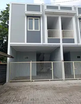 Dijual Rumah Baru Ketintang