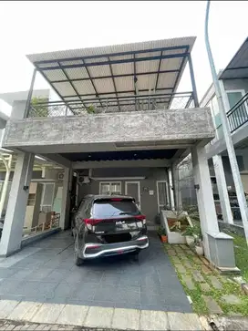 Rumah minimalis siap huni di Cluster The Height Serpong Tangerang