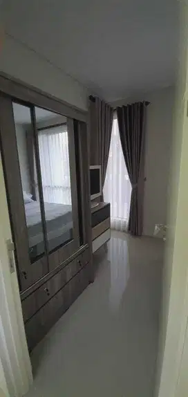 Dijual Rumah Northwest Lake