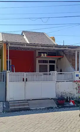 Dijual Rumah Medokaan Ayu