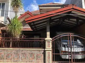 Dijual Rumah Ngagel Tama