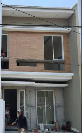Dijual Rumah Manyar Indah