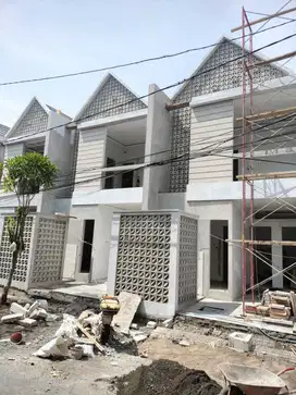 Dijual Rumah Gading Pantai