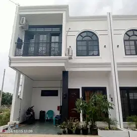 Rumah keren 2 lantai di kota Depok.ede