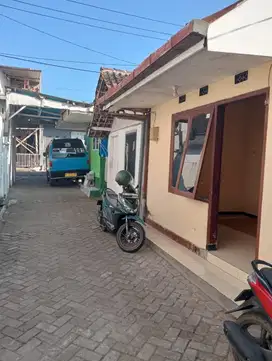 BUTUH UANG!!!! Di Jual Cepat. Rumah Siap Huni