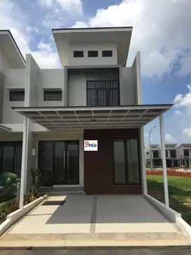 Rumah cantik model mezanine uk 90m2 rapi siap huni
