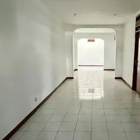 Dijual Murah Rumah di Perumahan Kosambi Baru, dekat Green Lake City