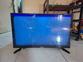 TV Panasonic 32 inchi