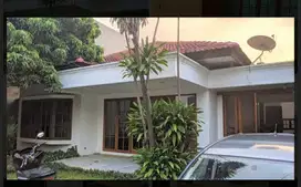 Rumah Kokoh di Jln. Haji Jian, Cipete