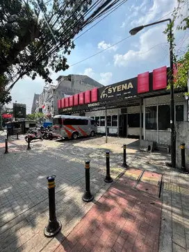 Disewakan ruang usaha di area komersil at Kebayoran baru Jaksel