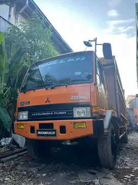 Mitsubishi Fuso Fighter 4x2 SL FM517HL Long bak besi 2014 Asli B jkt