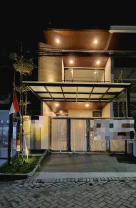 Rumah mewah baru gress di Jl. Kupang Baru