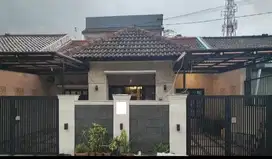 Dijual Cepat Rumah bagus dikomplek Mutiara Antapani Bandung.