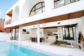 Brand New Luxury Villa Dekat Pantai Kuta, Lokasi Premium