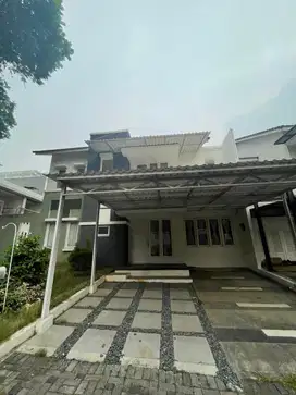 Disewakan Rumah The Green, Bsd Kondisi Rapih Lingkungan Asri