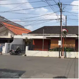 Rumah Luas di Taman Jelita Rawamangun