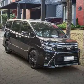Toyota Voxy 2017 Bensin