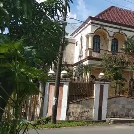 DI JUAL RUMAH MEWAH DI KOMPLEKS PANAKUKANG MAS