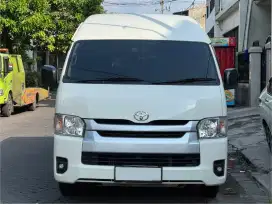 T.Hi Ace Commuter Manual Th.2023