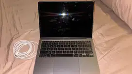 SECOND APPLE MACBOOK AIR M1 2020 GOOD CONDITION