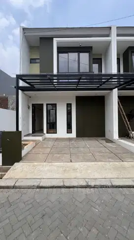 Dijual Rumah 2 Lantai Di Cluster Beryl