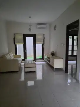 Disewakan Rumah Furnished di Jl Senjoyo, Dr Cipto - Semarang