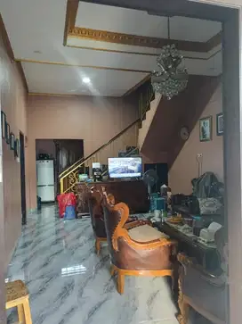 Rumah dijual Tangerang posisi hook UK 6x13 bagus full renov mewah
